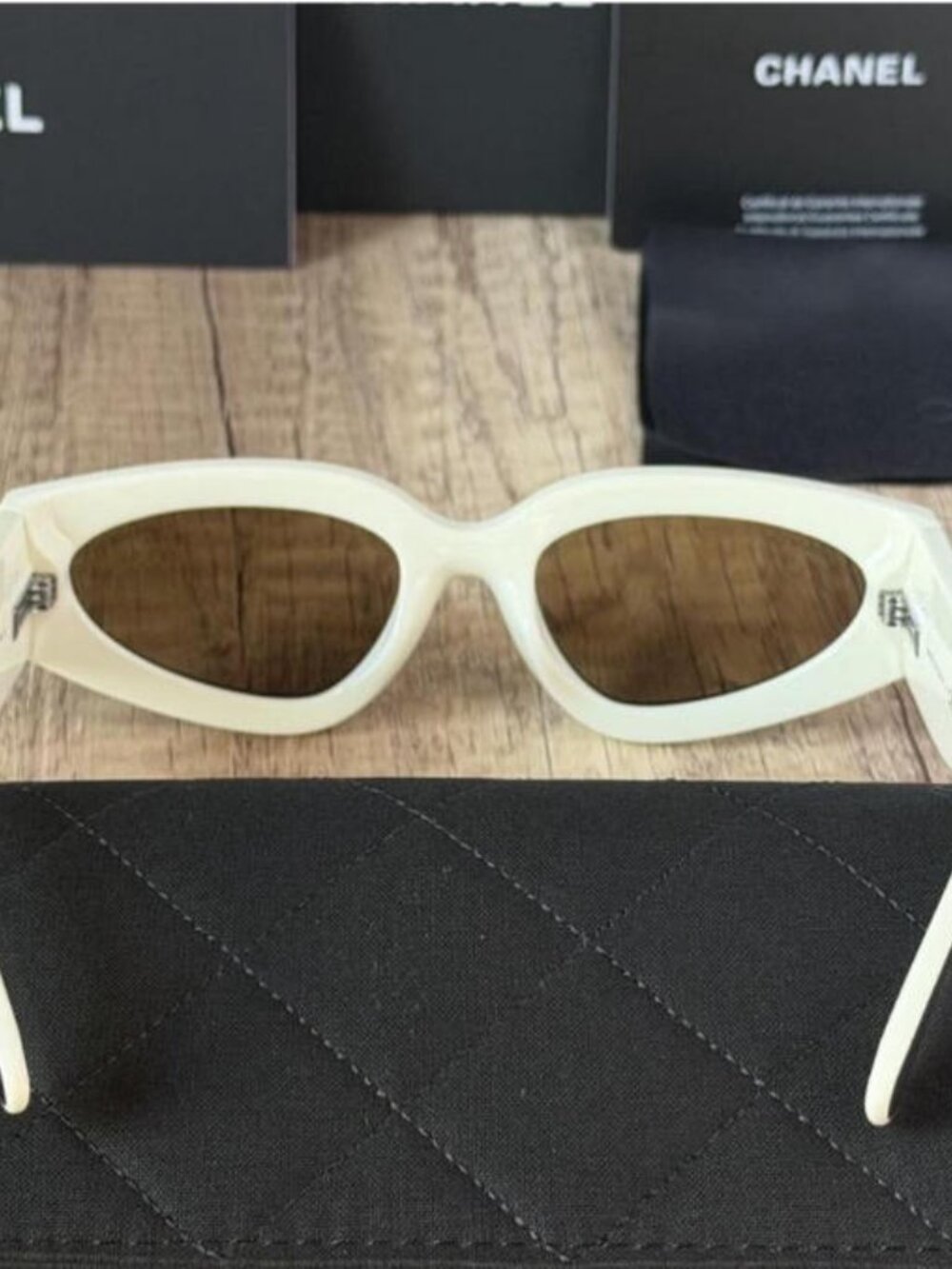Chanel Black & White Cat Eye Sunglasses - Picture 4 of 7